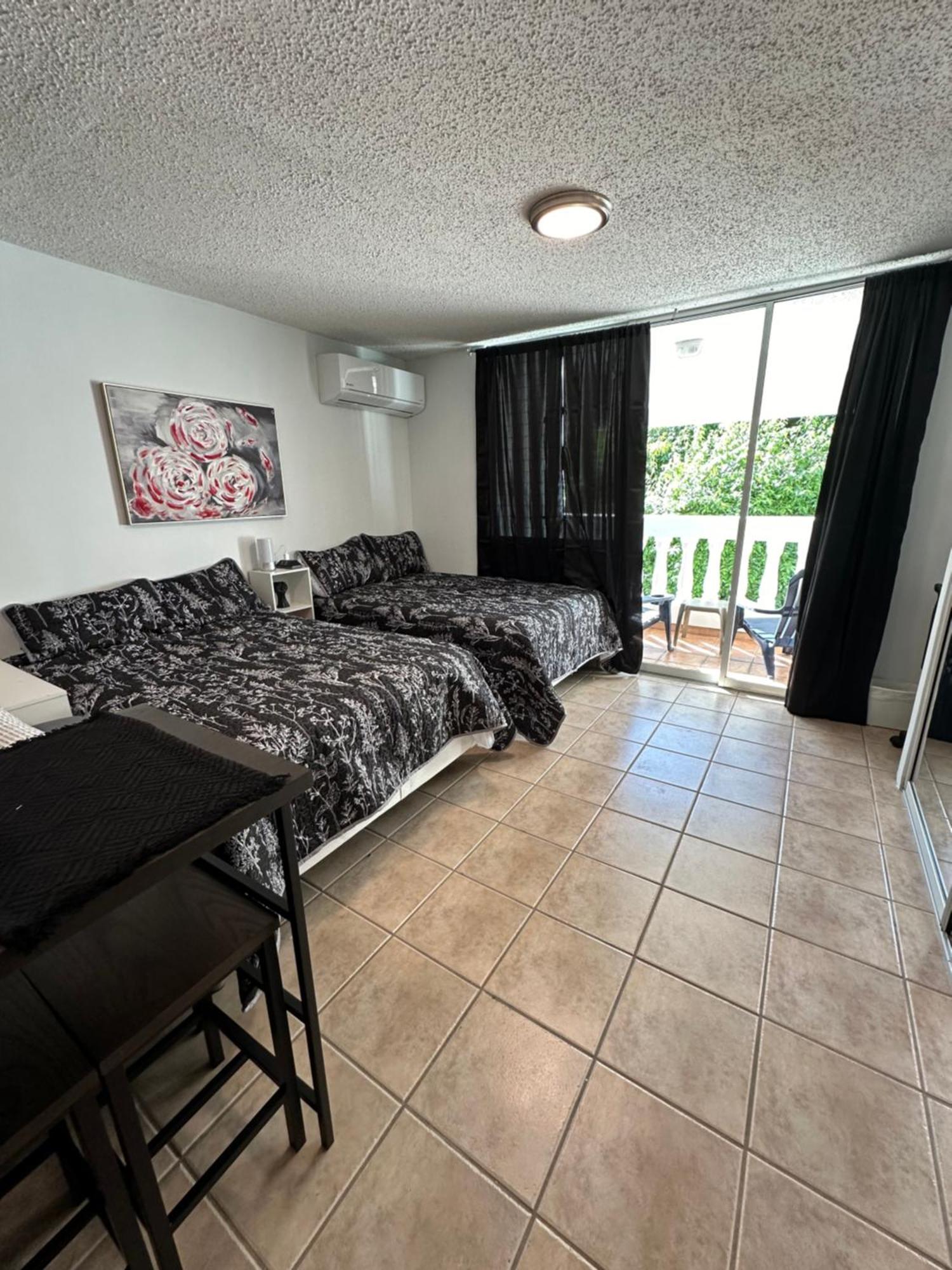 Beachfront Studio Apt W/ Full Kitchen & Pool イサベラ エクステリア 写真